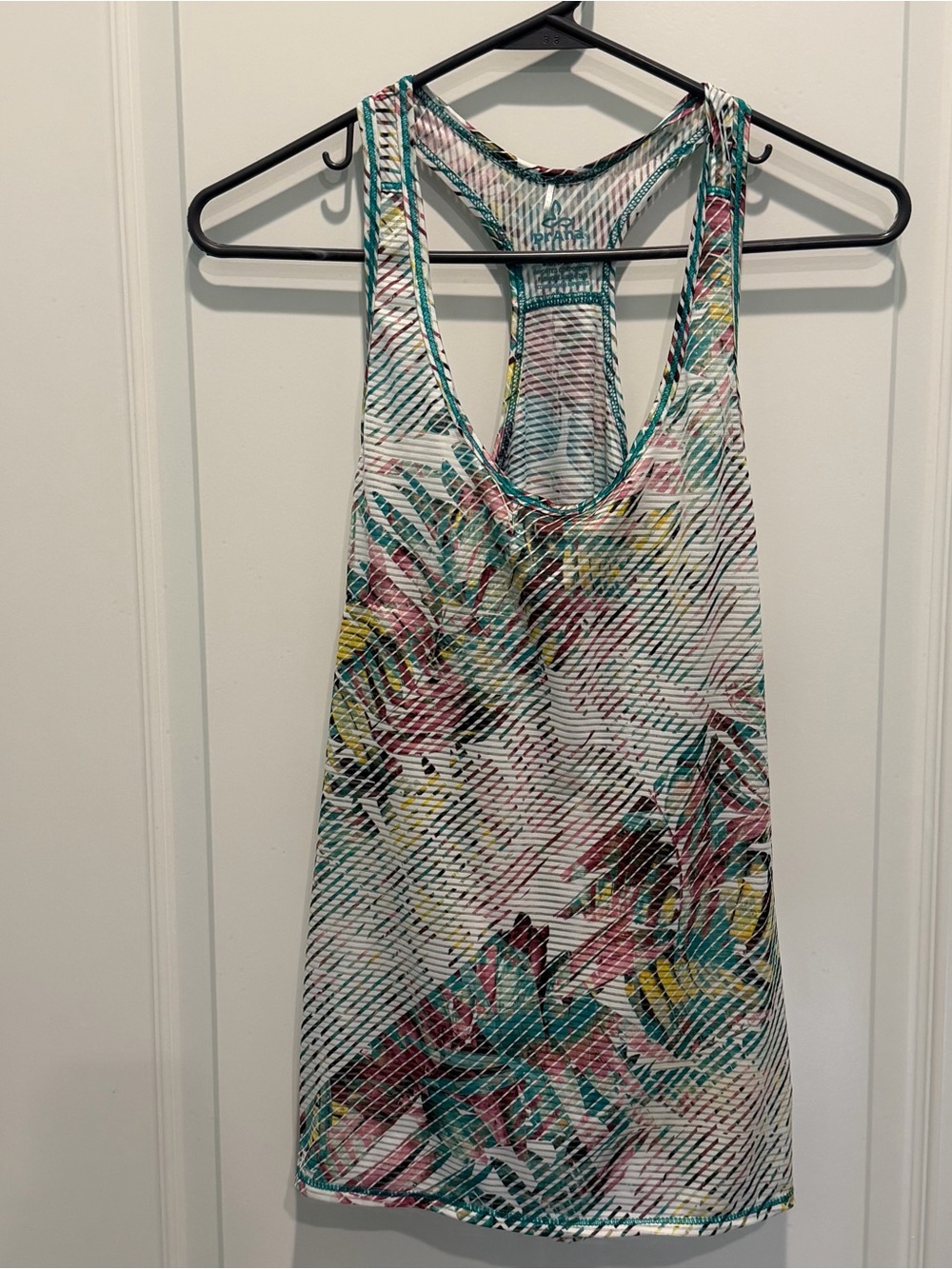 Prana Tilko Breezie Workout Tank in Dragonfly Paradise Size M